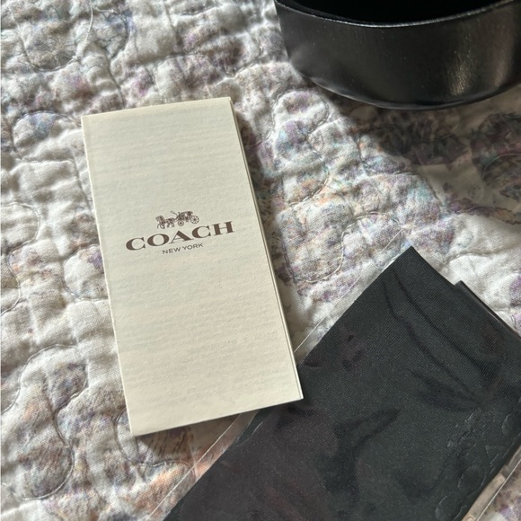 ๐Brand New Coach Cat Eye Sunglasses! ๐ถ๏ธ๐ - Picture 12 of 12